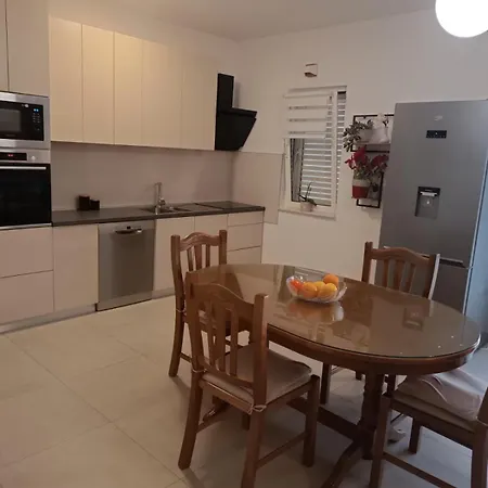 Boris Colic Apartment Biograd Na Moru